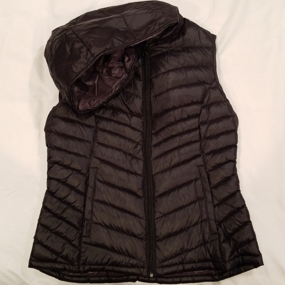 Bernardo puffy down vest